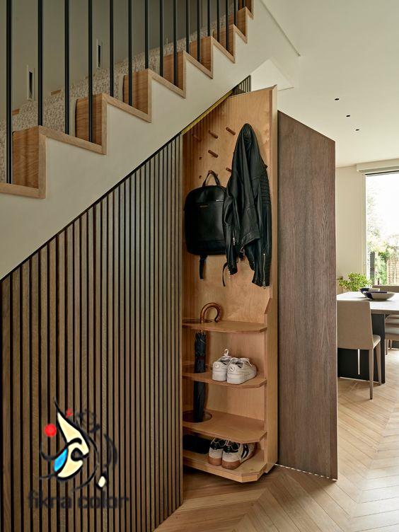 أفكار للتخزين أسفل السلالم: قم بزيادة المساحة الخاصة بك بشكل إبداعي